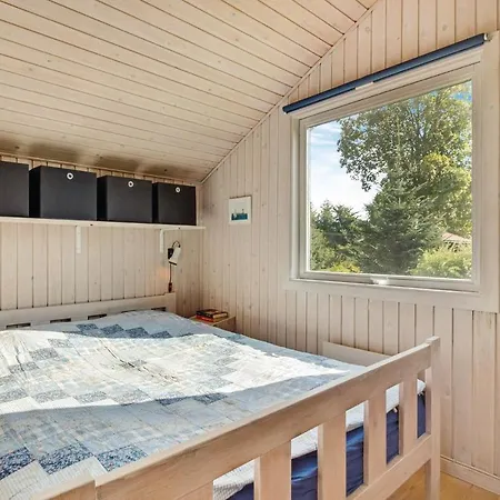 Three-bedroom Holiday In Grenaa Hébergement de vacances
