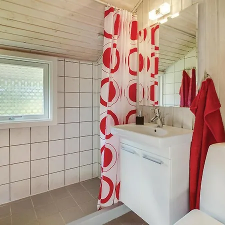 Hébergement de vacances Three-bedroom Holiday In Grenaa