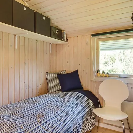 Three-bedroom Holiday In Grenaa *